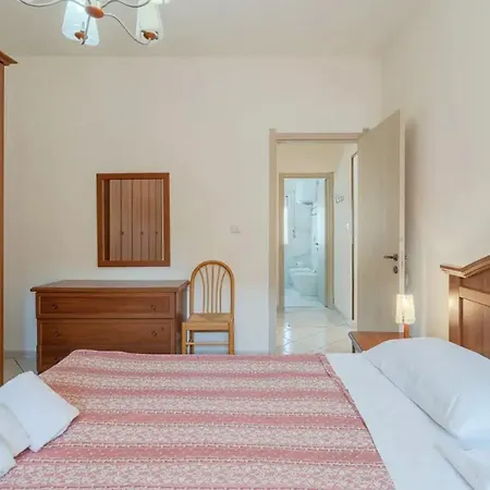 Charming House In With Private Garden * Fontane Bianche